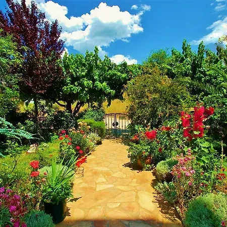 Sagini Boutique Apart-hotel 3*