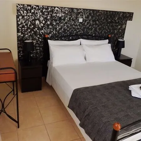 Aparthotel Sagini Hotel 3*