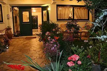 Sagini Boutique Apartmanhotel